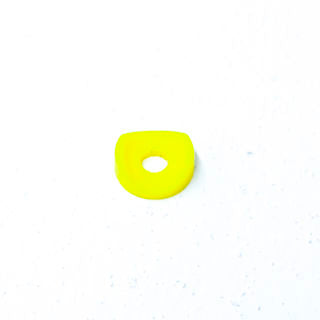 Rivers Edge (35225) - Washer Yellow Plastic Curved 6.5 X 19.0 X 2.0 mm